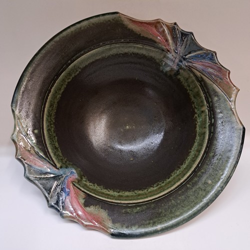 Click to view detail for #260243 Bowl Dark Green with Sculpted Edge 12x4 $32